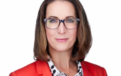 Express Yourself: 7 Secrets to Genuine and Engaging Headshots